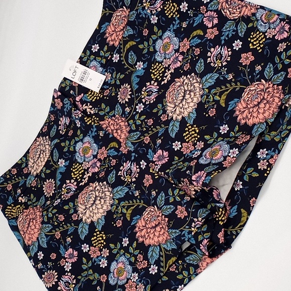LOFT Floral Riviera Shorts Navy Blue 12 - Picture 2 of 15